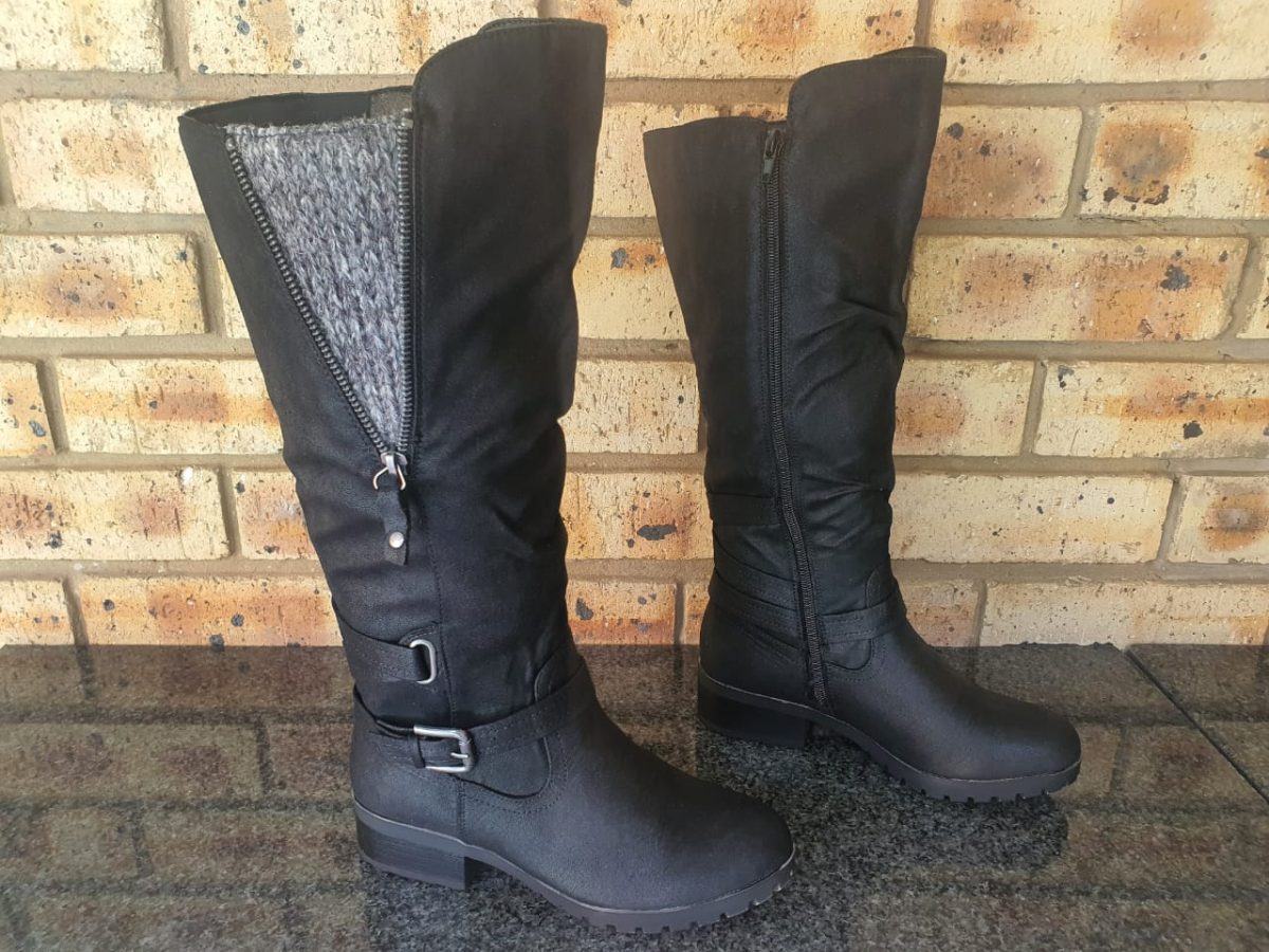 IMG-20250130-WA0417 Zip design long boots